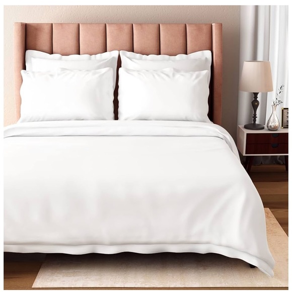 Bioweaves White Organic Cotton Duvet Cover Set in King size. 2Pillowcases incl.